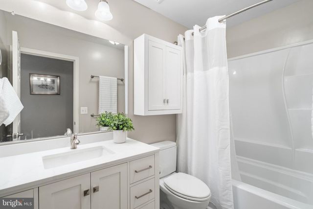 21397 SPRINGWELL DR, Ashburn, VA 20148