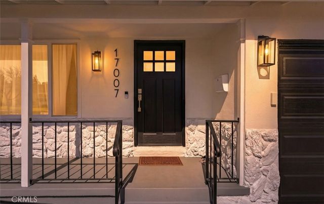 17007 Bassett Street, Van Nuys, CA 91406