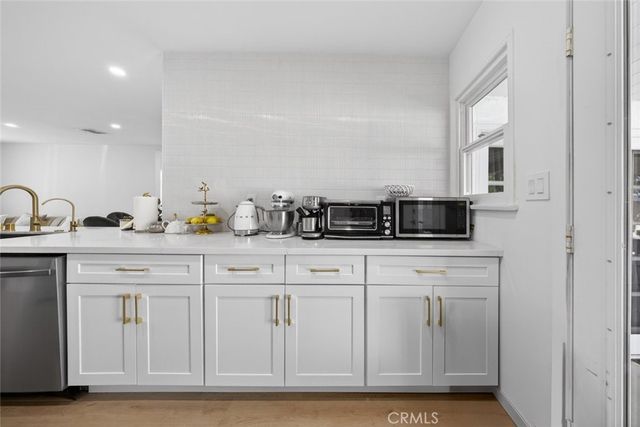 17007 Bassett Street, Van Nuys, CA 91406