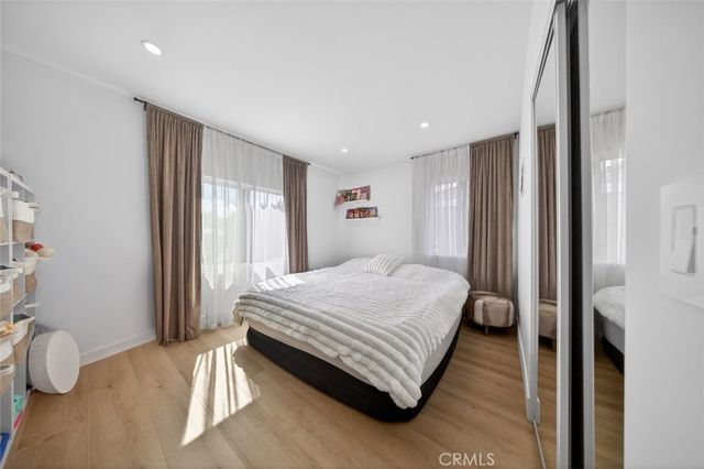 17007 Bassett Street, Van Nuys, CA 91406