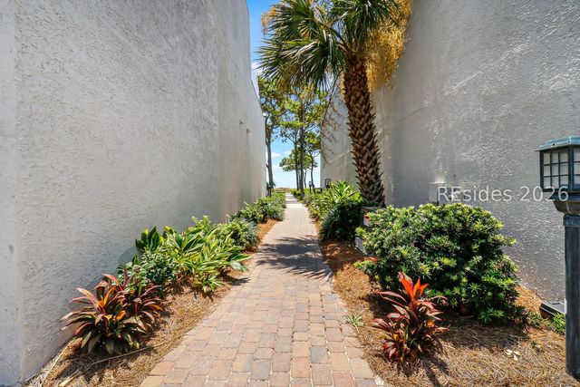 31 S Forest Beach Dr Apt 34, Hilton Head Island, SC 29928