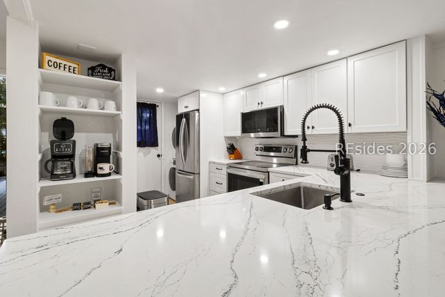 31 S Forest Beach Dr Apt 34, Hilton Head Island, SC 29928