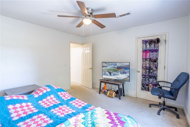 20756 Lakeshore Drive, Springdale, AR 72764