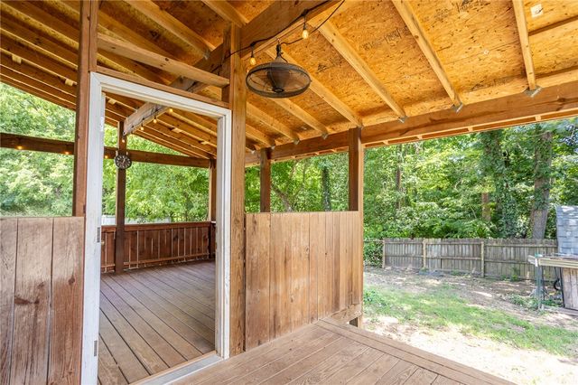 20756 Lakeshore Drive, Springdale, AR 72764