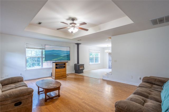 20756 Lakeshore Drive, Springdale, AR 72764