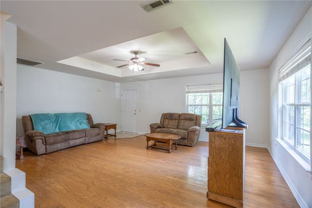 20756 Lakeshore Drive, Springdale, AR 72764