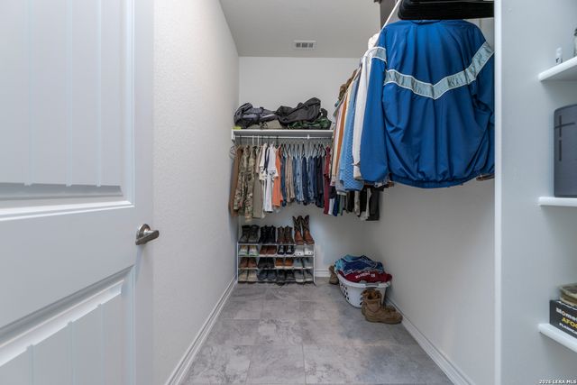 6422 Hibiscus Falls, San Antonio, TX 78218