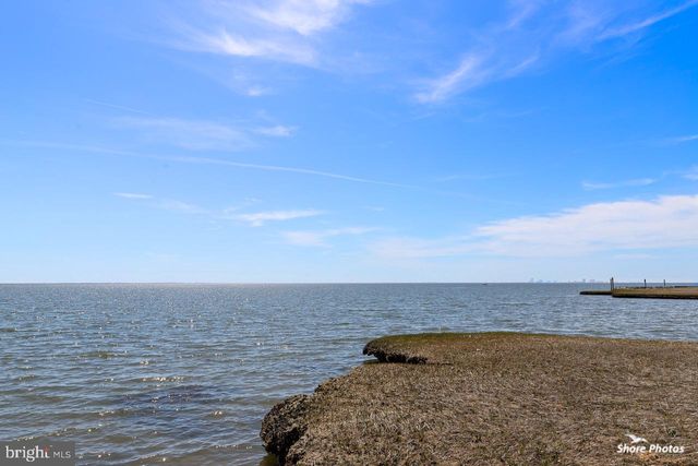 10 IOWA CT, Tuckerton, NJ 08087