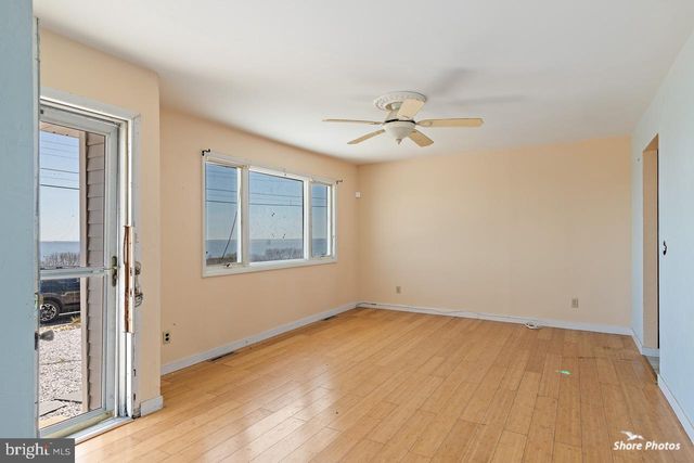10 IOWA CT, Tuckerton, NJ 08087