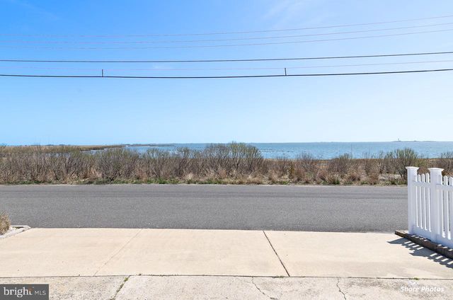 10 IOWA CT, Tuckerton, NJ 08087