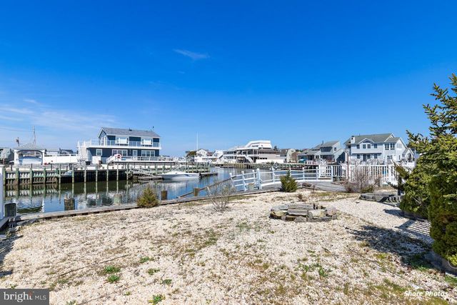10 IOWA CT, Tuckerton, NJ 08087