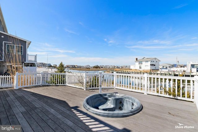 10 IOWA CT, Tuckerton, NJ 08087