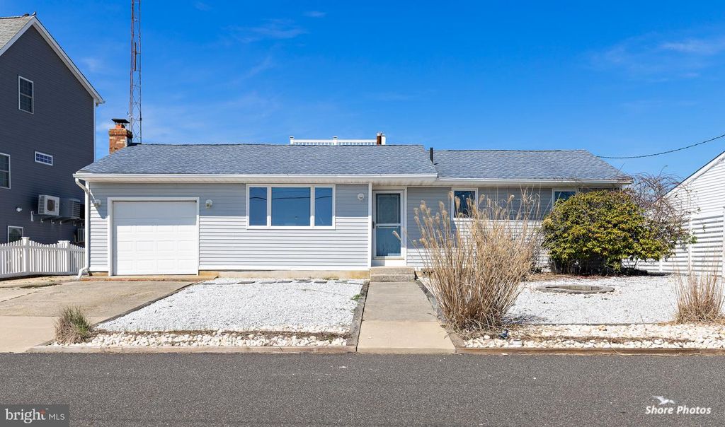 10 IOWA CT, Tuckerton, NJ 08087