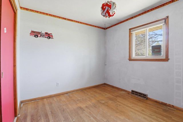 6731 S 111th STREET, Franklin, WI 53132