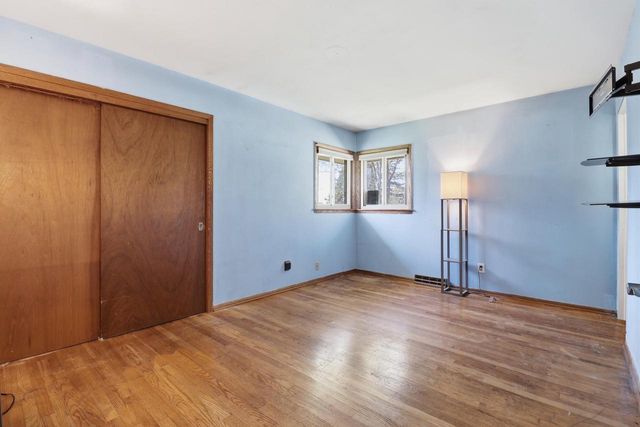 6731 S 111th STREET, Franklin, WI 53132