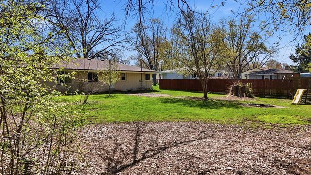 6731 S 111th STREET, Franklin, WI 53132