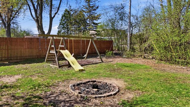 6731 S 111th STREET, Franklin, WI 53132