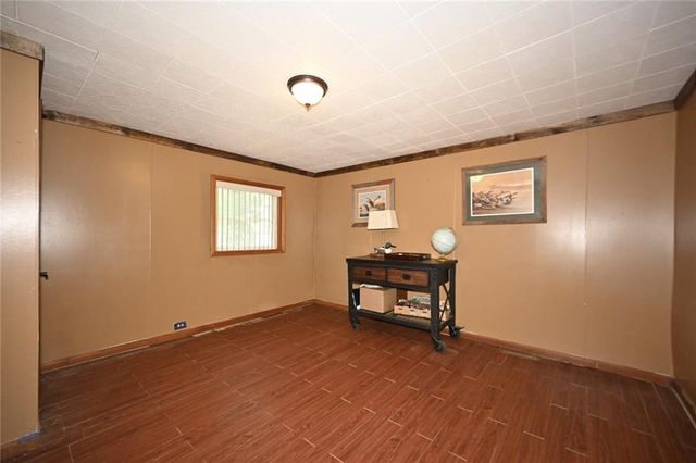 4053 N Askew Avenue, Kansas City, MO 64117