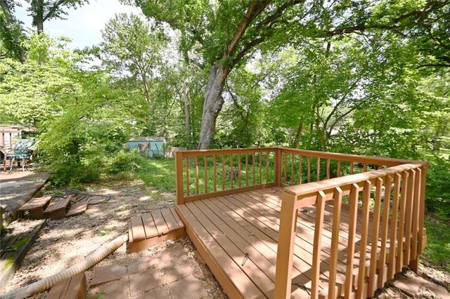 4053 N Askew Avenue, Kansas City, MO 64117