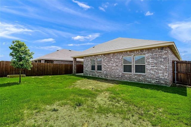 110 Real Quiet Lane, Caddo Mills, TX 75135