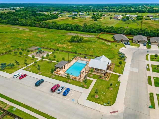 110 Real Quiet Lane, Caddo Mills, TX 75135