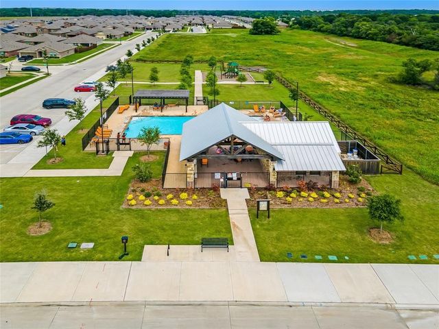 110 Real Quiet Lane, Caddo Mills, TX 75135
