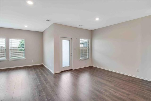 110 Real Quiet Lane, Caddo Mills, TX 75135