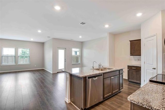 110 Real Quiet Lane, Caddo Mills, TX 75135