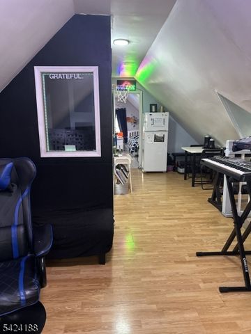 354 Dakota St, Paterson City, NJ 07503