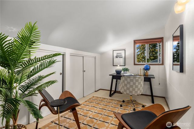 10785 Bill Point Crest NE, Bainbridge Island, WA 98110