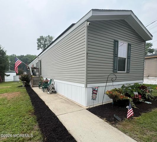 31 Henry Circle, Howell, NJ 07731