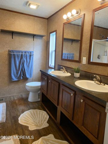 31 Henry Circle, Howell, NJ 07731