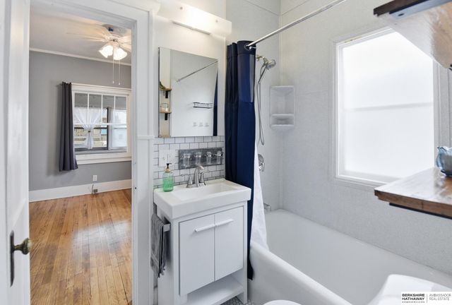 2533 N 49th Street, Omaha, NE 68104