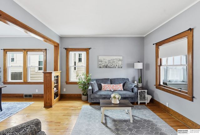 2533 N 49th Street, Omaha, NE 68104