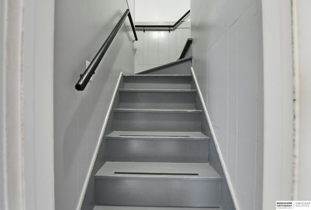 2533 N 49th Street, Omaha, NE 68104