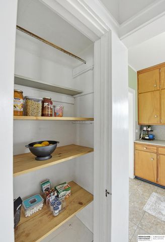 2533 N 49th Street, Omaha, NE 68104