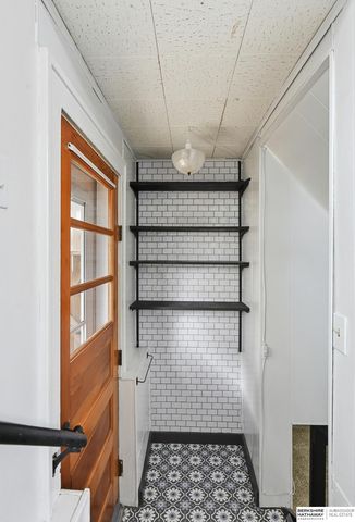 2533 N 49th Street, Omaha, NE 68104