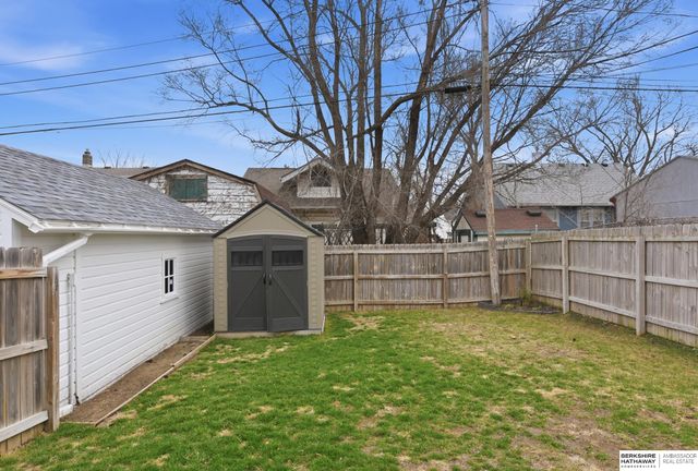 2533 N 49th Street, Omaha, NE 68104