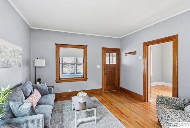 2533 N 49th Street, Omaha, NE 68104