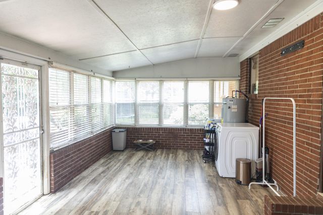 285 Old McKenzie RD, Mc Kenzie, TN 38201