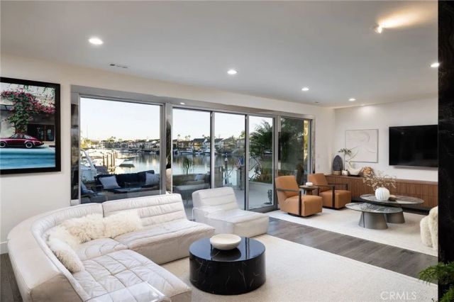 500 Harbor Island Drive, Newport Beach, CA 92660
