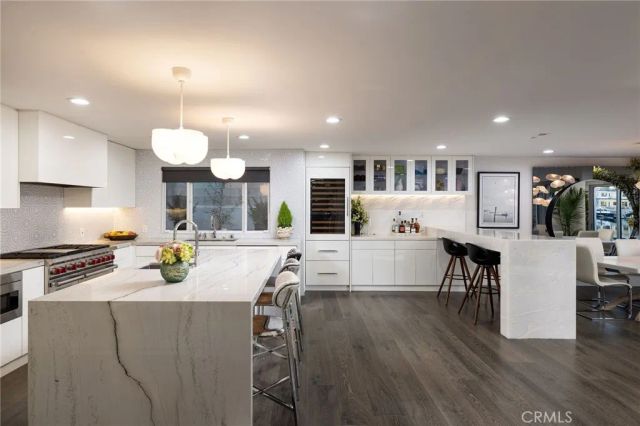 500 Harbor Island Drive, Newport Beach, CA 92660