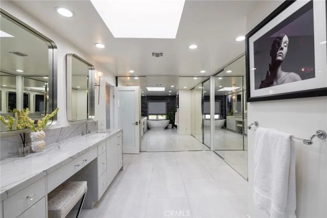 500 Harbor Island Drive, Newport Beach, CA 92660