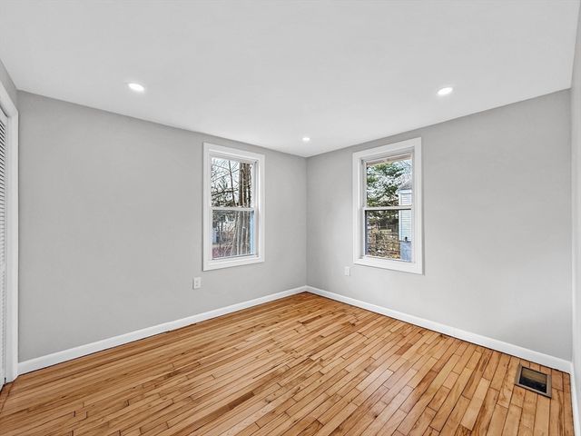 87 Arborway Dr, Braintree, MA 02184