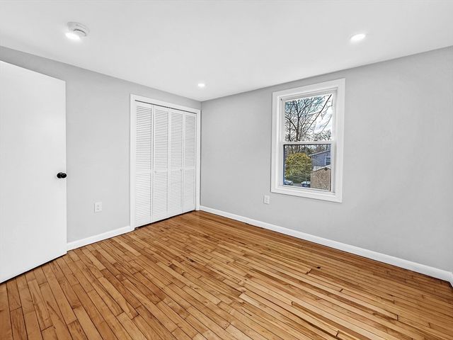 87 Arborway Dr, Braintree, MA 02184