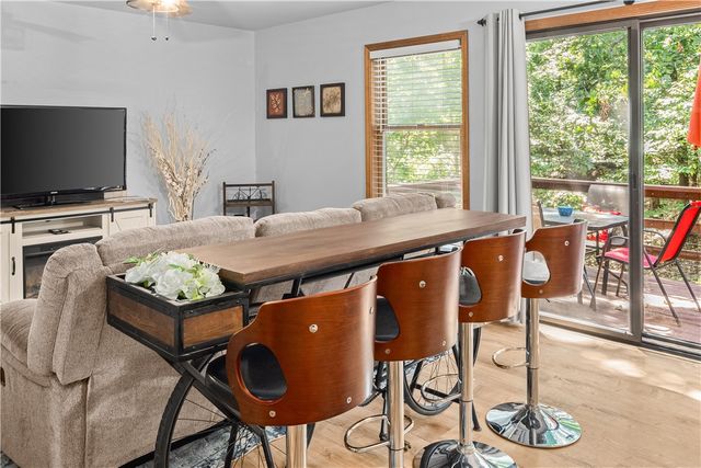 2 Lea Lane, Bella Vista, AR 72714