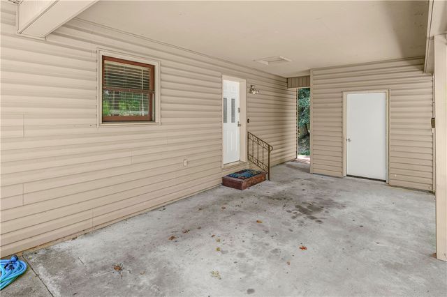 2 Lea Lane, Bella Vista, AR 72714