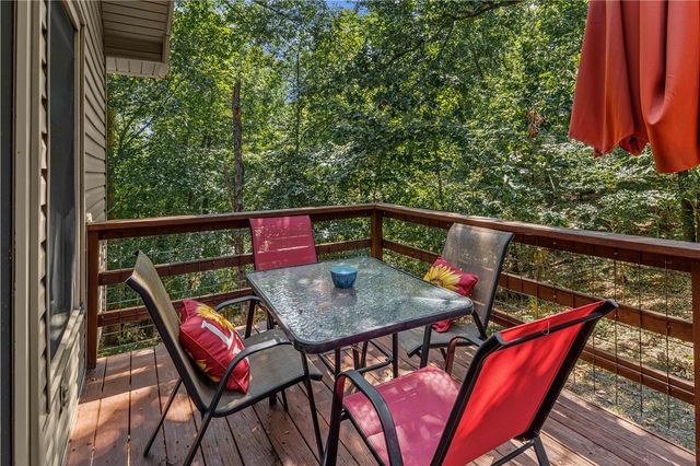 2 Lea Lane, Bella Vista, AR 72714