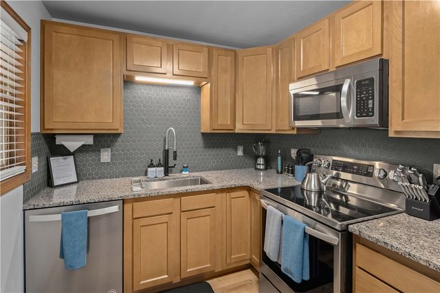 2 Lea Lane, Bella Vista, AR 72714