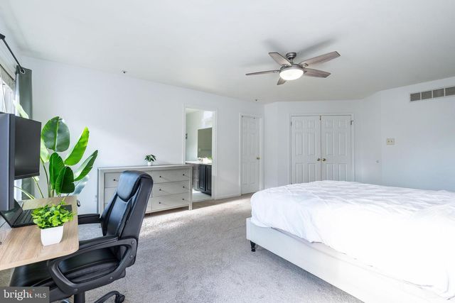 1504 GUNPOWDER RD, Phoenixville, PA 19460